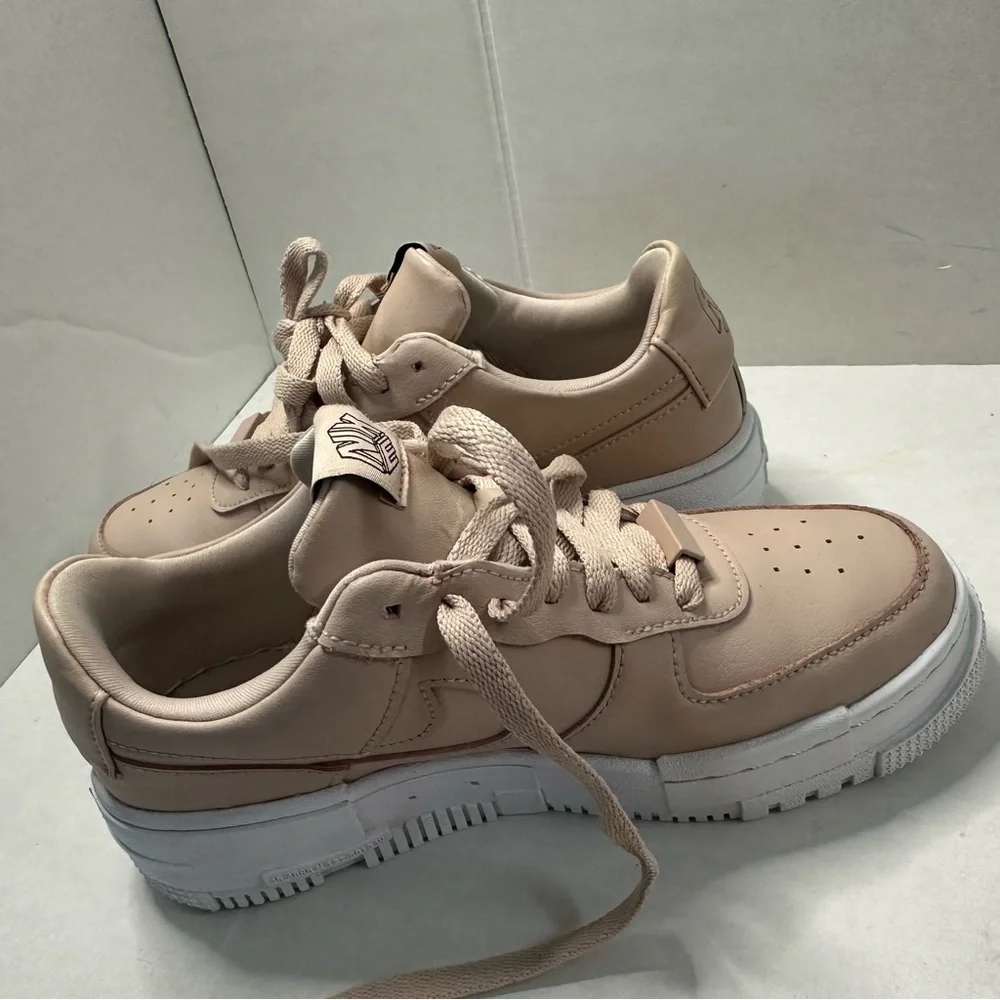 Nike Women's Air Force 1 Pixel “Particle Beige” Platform 5 size 5.5